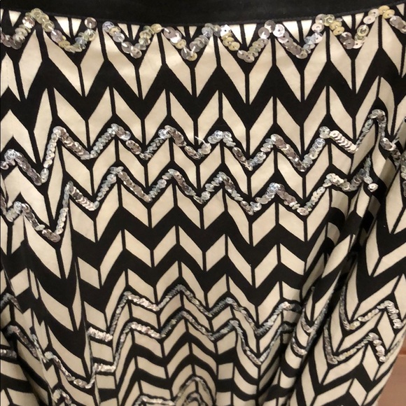 BCBG a line skirt with sequins excellent condition - Picture 3 of 6
